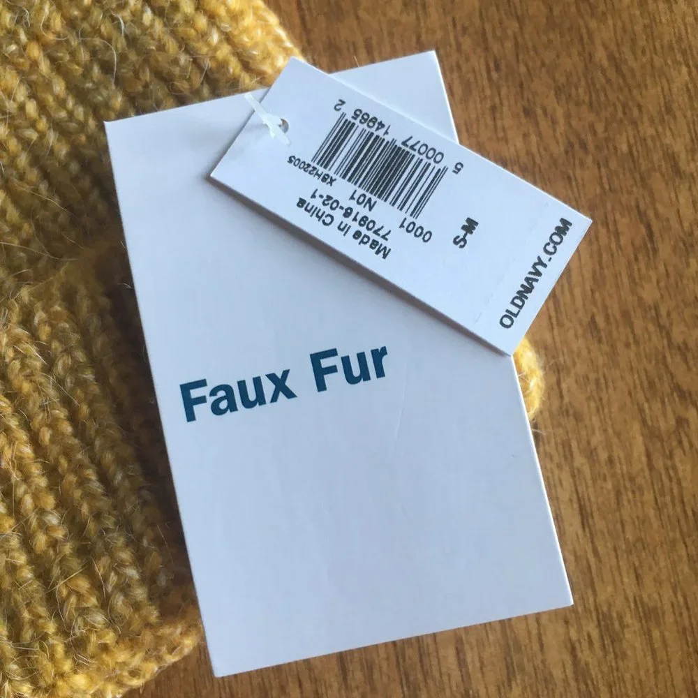 Old Navy faux fur pompom beanie NWT